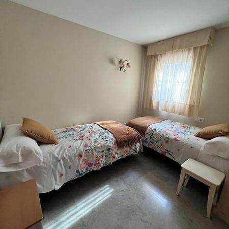Apartamento Enriqueta Lozano Granada Luaran gambar